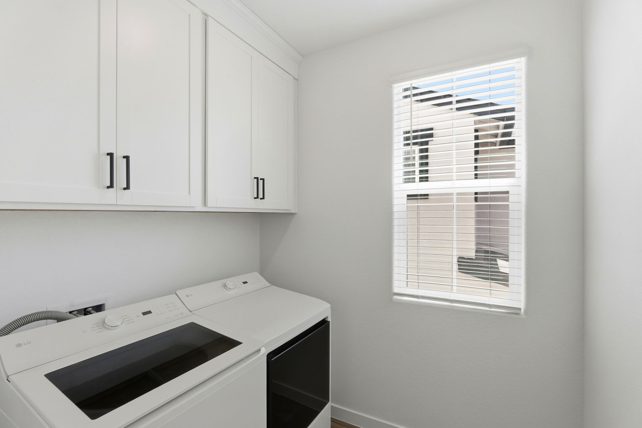 035_F8_8469 Viborg Ln