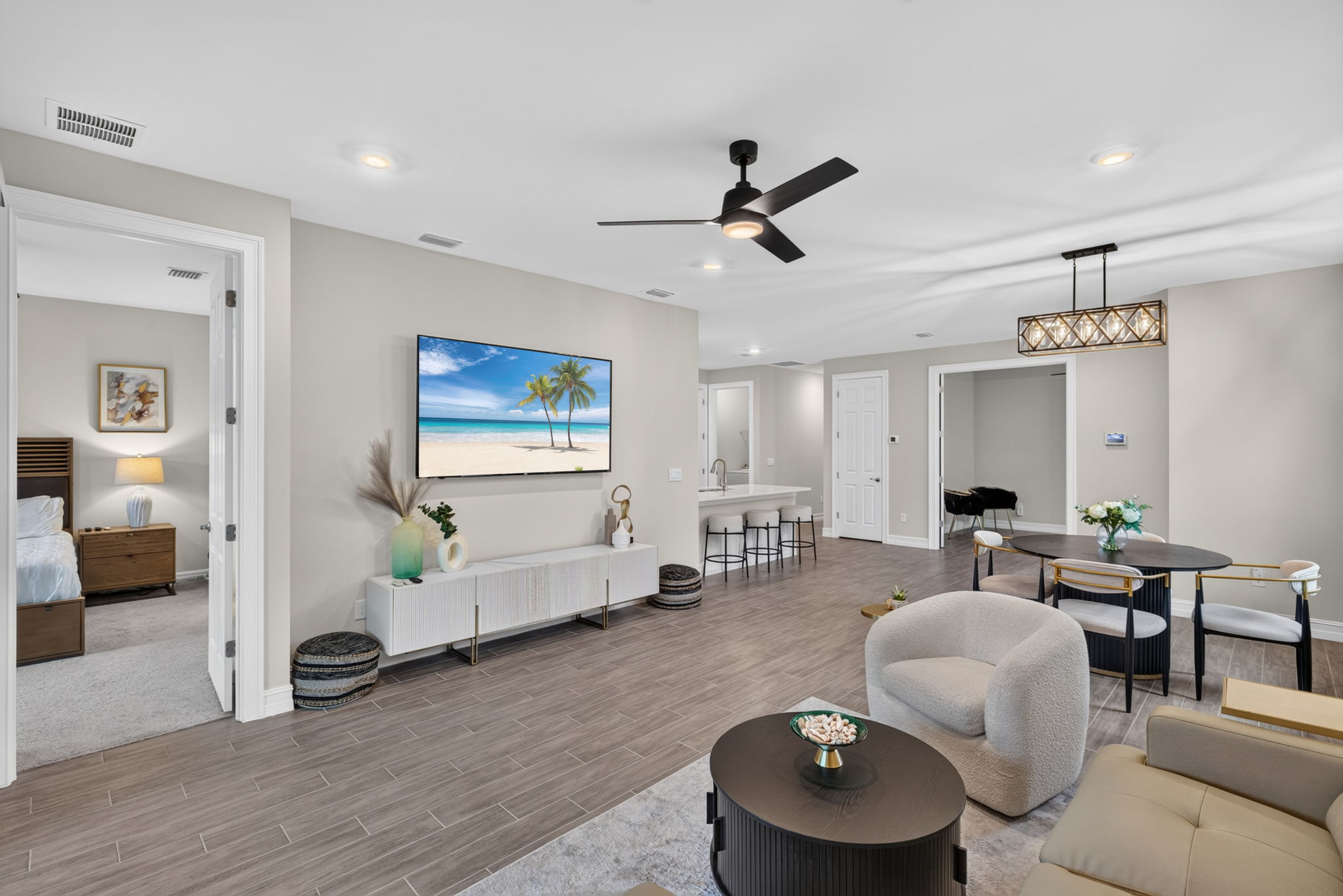 Living Room 2 of 4