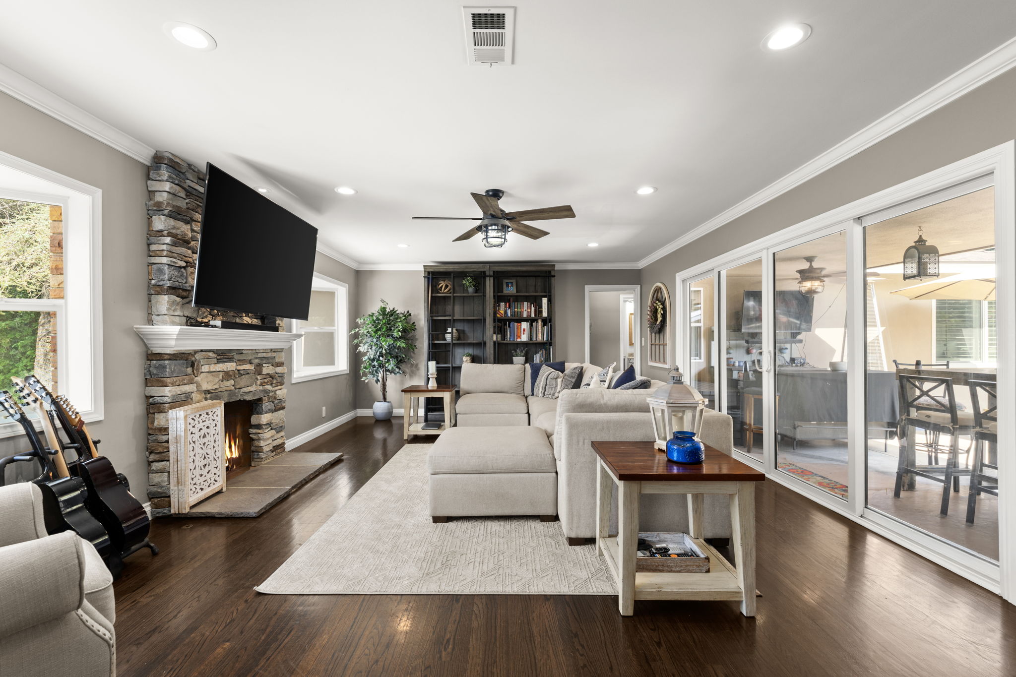 Tons of Natural Light
