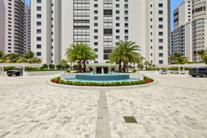 Entrance to Biltmore