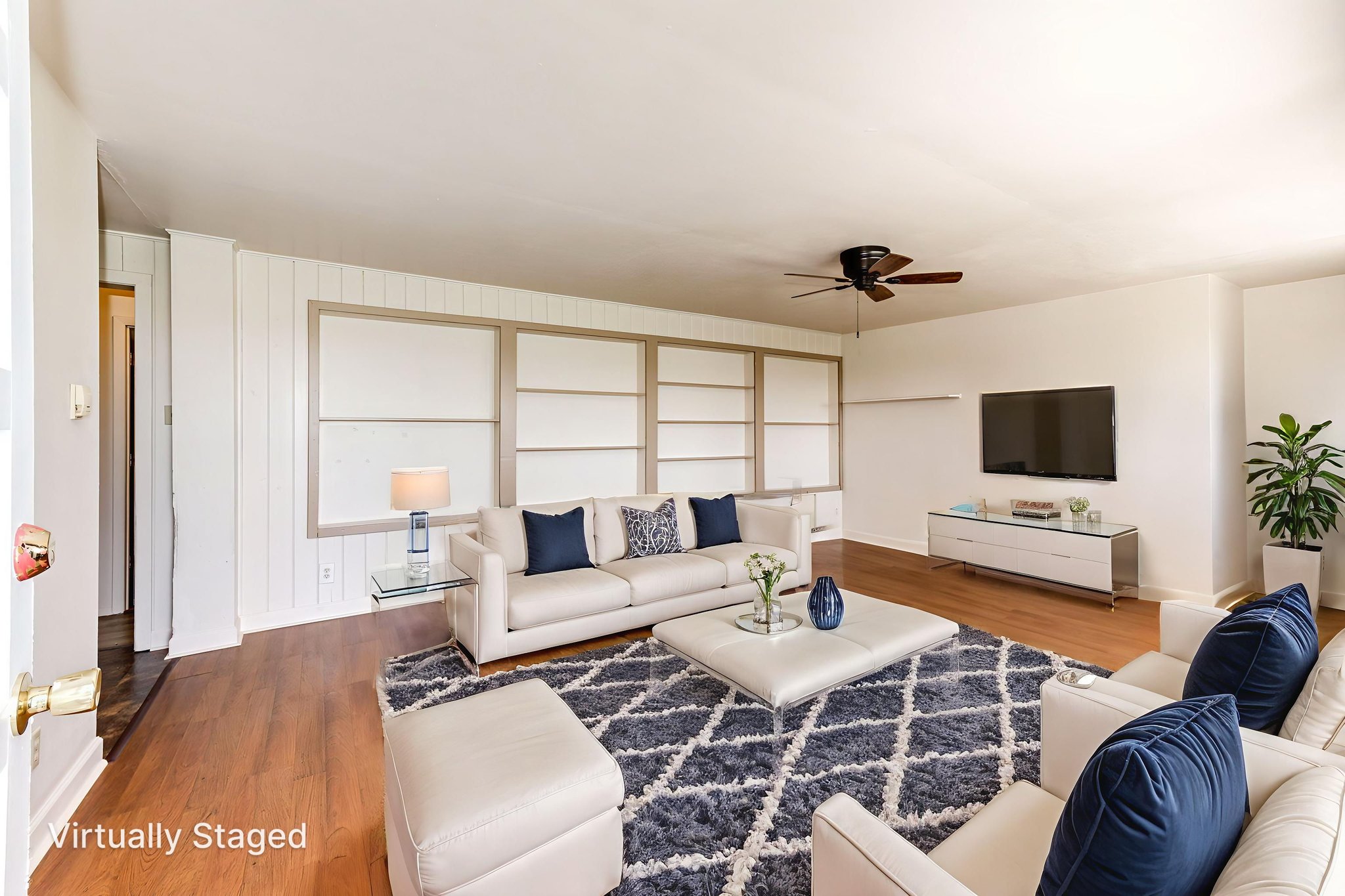 DSC_4965Enfused virtually staged.jpeg