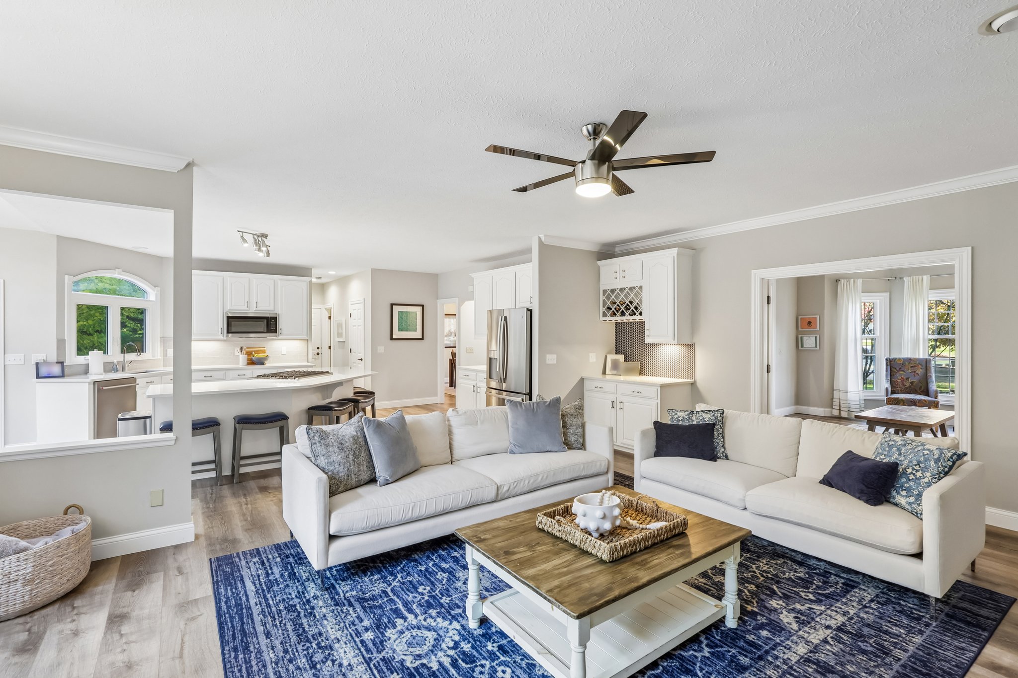 Countryview Dr-S2310-012.jpg