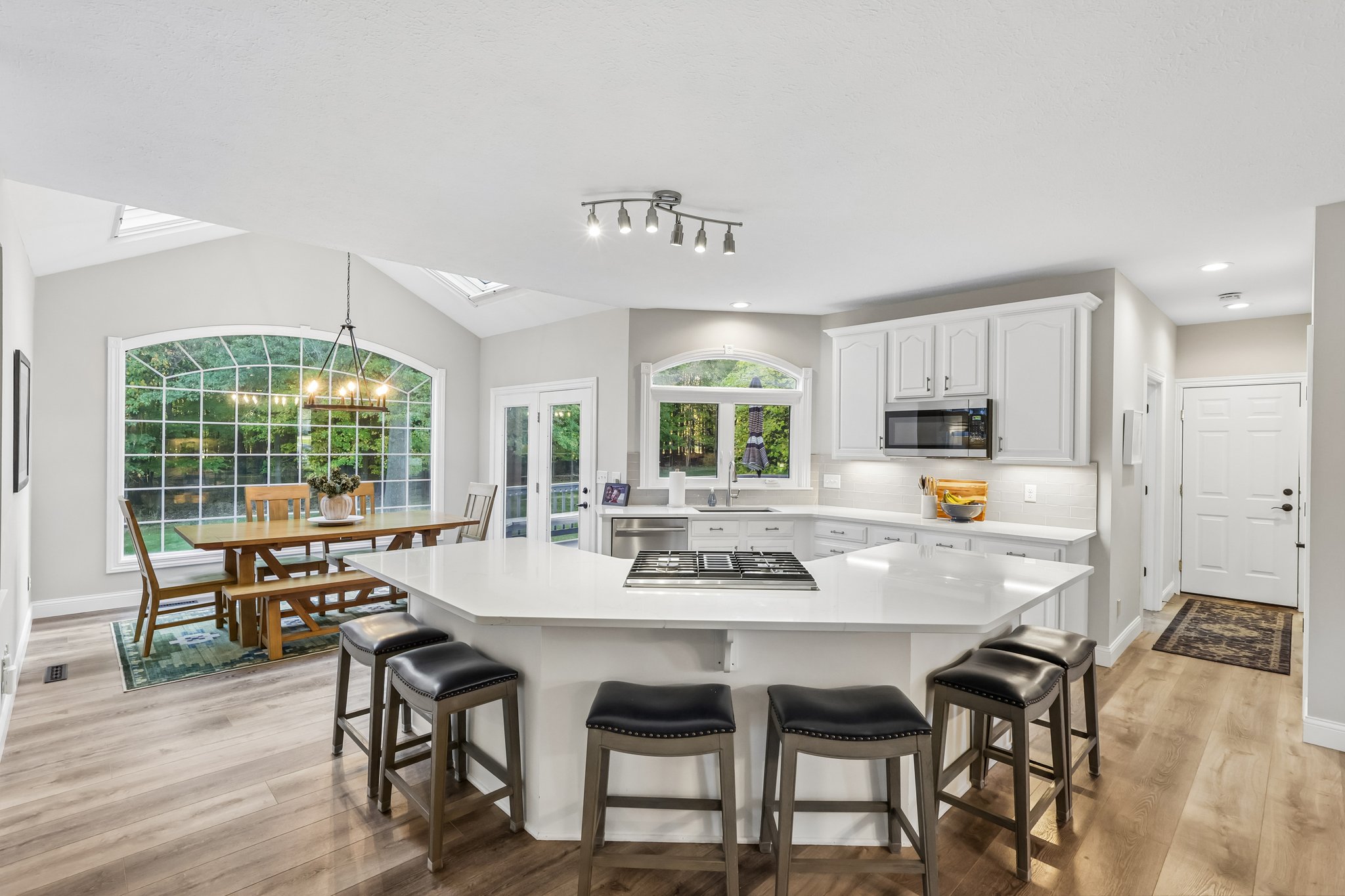 Countryview Dr-S2310-031.jpg