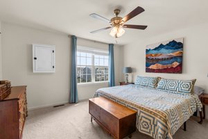 22. Upper bedroom.jpg