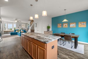 11. Kitchen.jpg