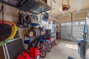 32. Garage.jpg