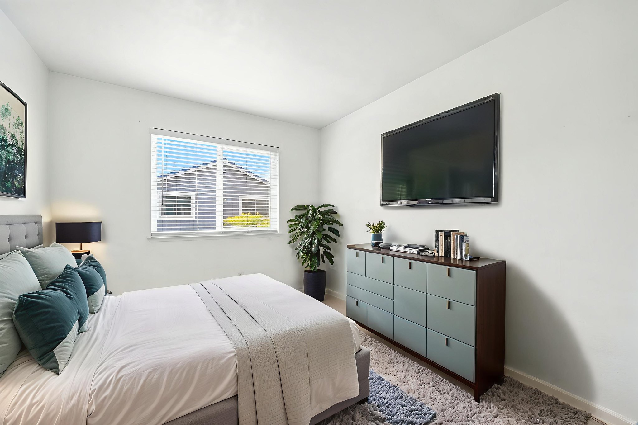 Cameron Ct-019 virtually staged.jpeg