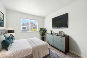 Cameron Ct-019 virtually staged.jpeg