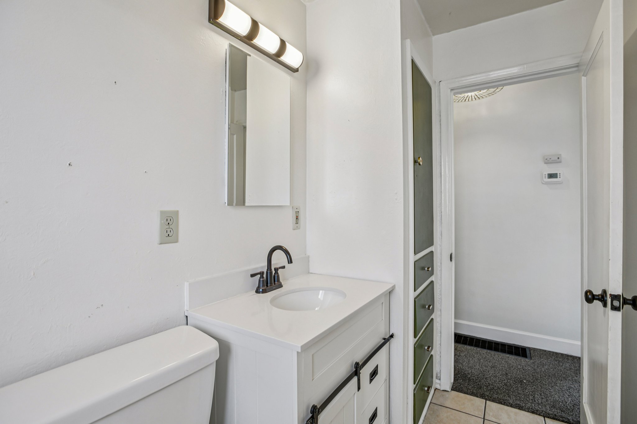 W Montague Ave-S1504-013.jpg