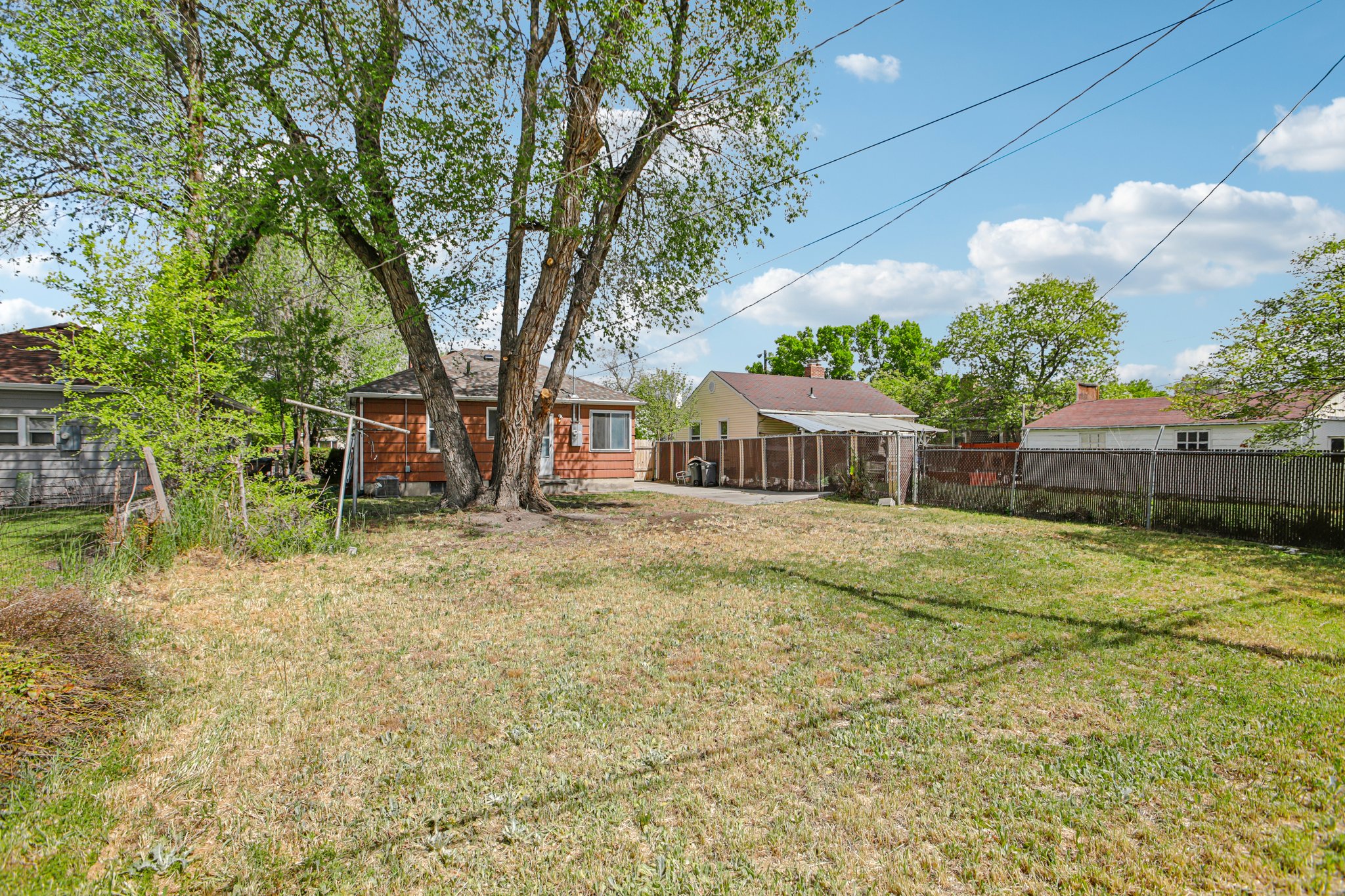 W Montague Ave-S1504-025.jpg