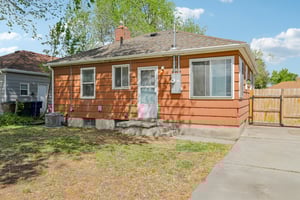 W Montague Ave-S1504-002.jpg