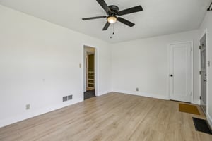 W Montague Ave-S1504-006.jpg