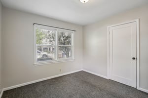 W Montague Ave-S1504-017.jpg