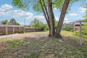 W Montague Ave-S1504-023.jpg