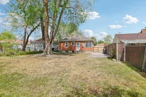 W Montague Ave-S1504-024.jpg