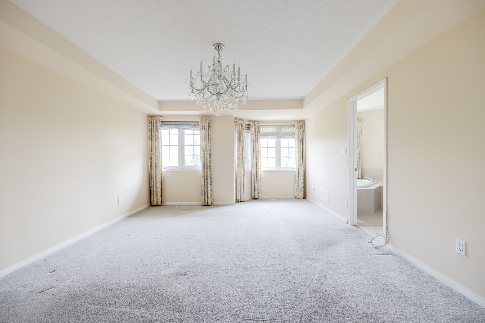 Mississauga property showcase — delivered property photograph 21