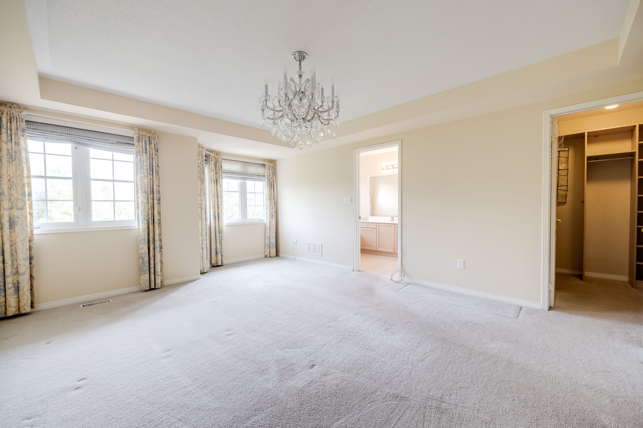Mississauga property showcase — delivered property photograph 22