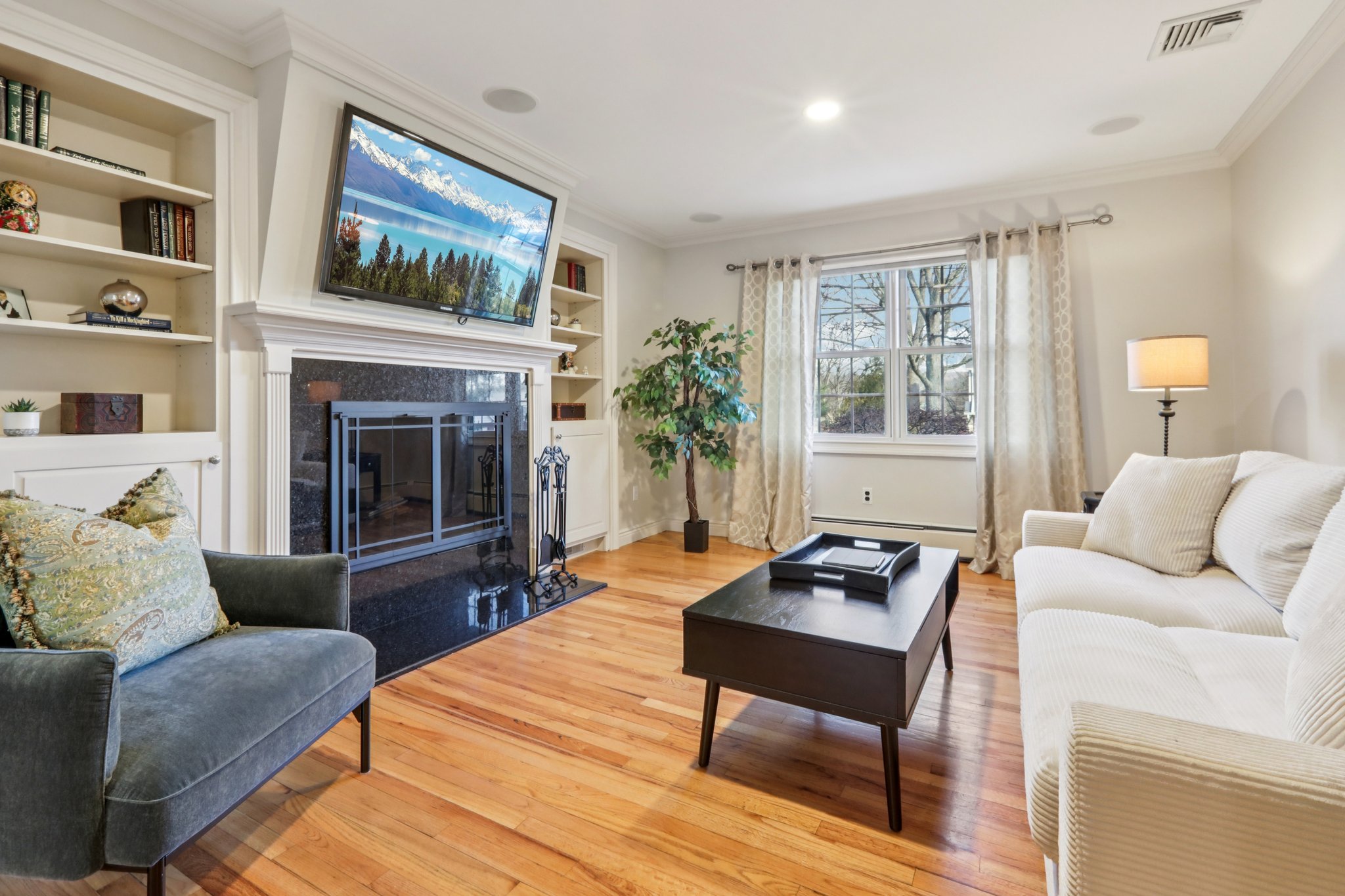 Cottage Ln-S2312-012.jpg