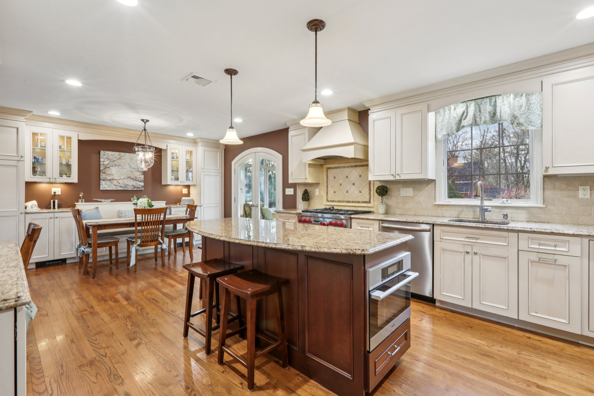 Cottage Ln-S2312-024.jpg