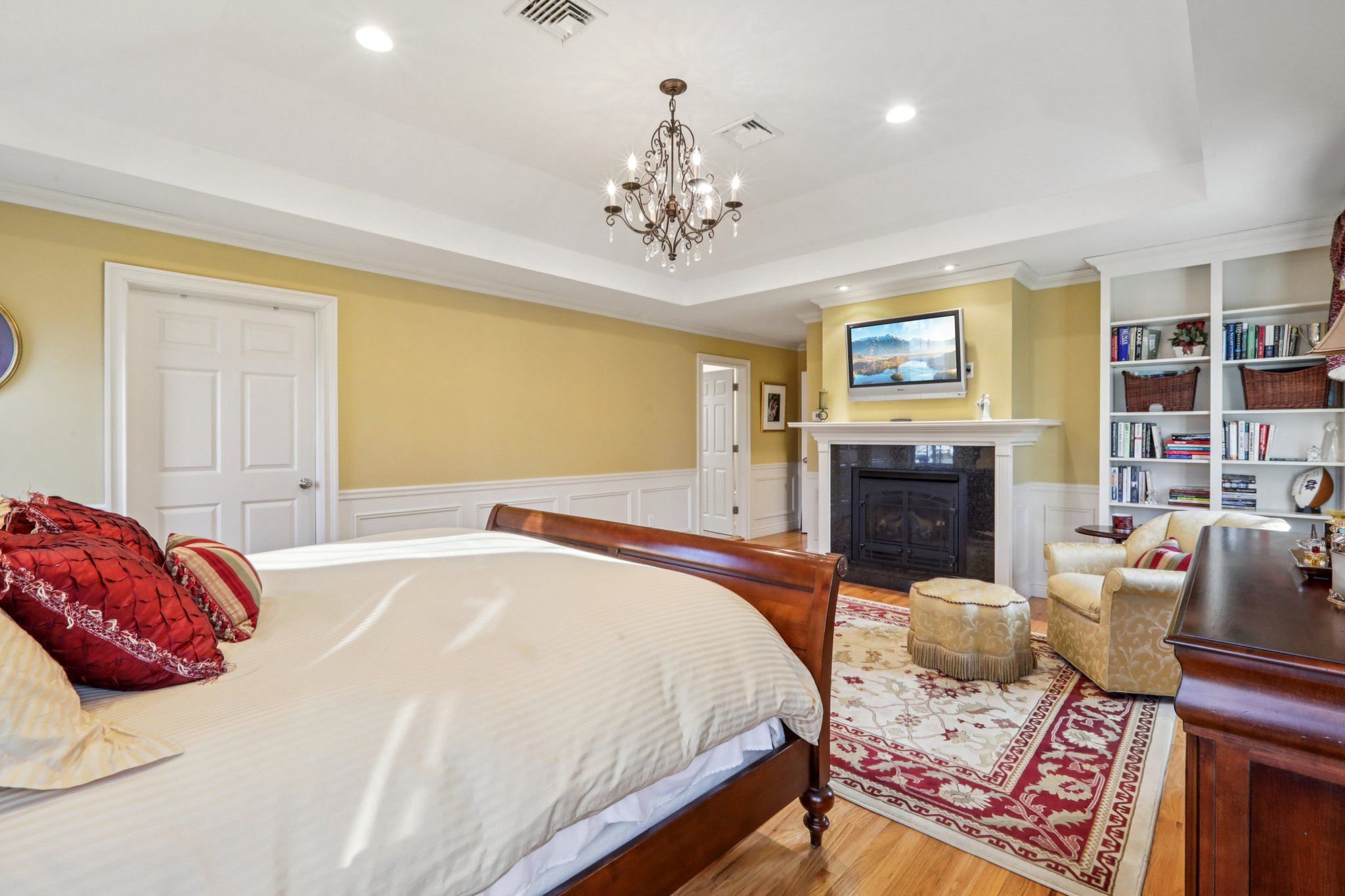 Cottage Ln-S2312-046.jpg