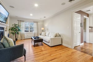 Cottage Ln-S2312-013.jpg