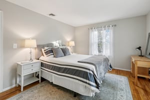 Cottage Ln-S2312-039.jpg