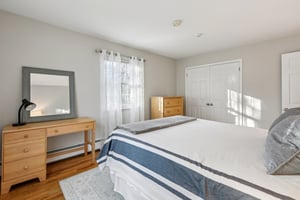 Cottage Ln-S2312-040.jpg