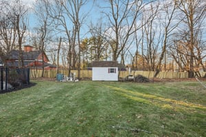 Cottage Ln-S2312-073.jpg