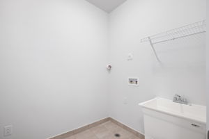  Photo 34