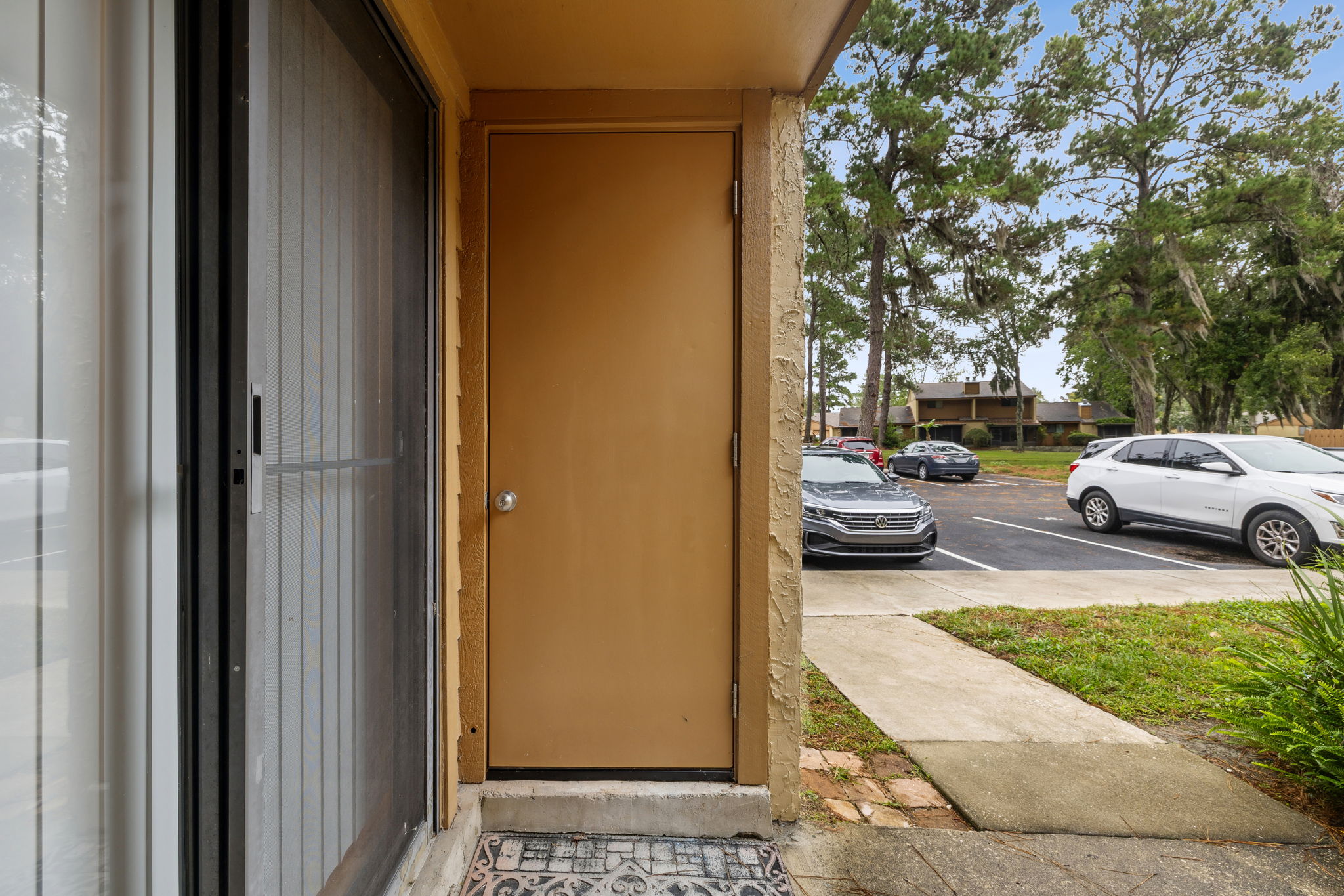 Front Entry Detail
