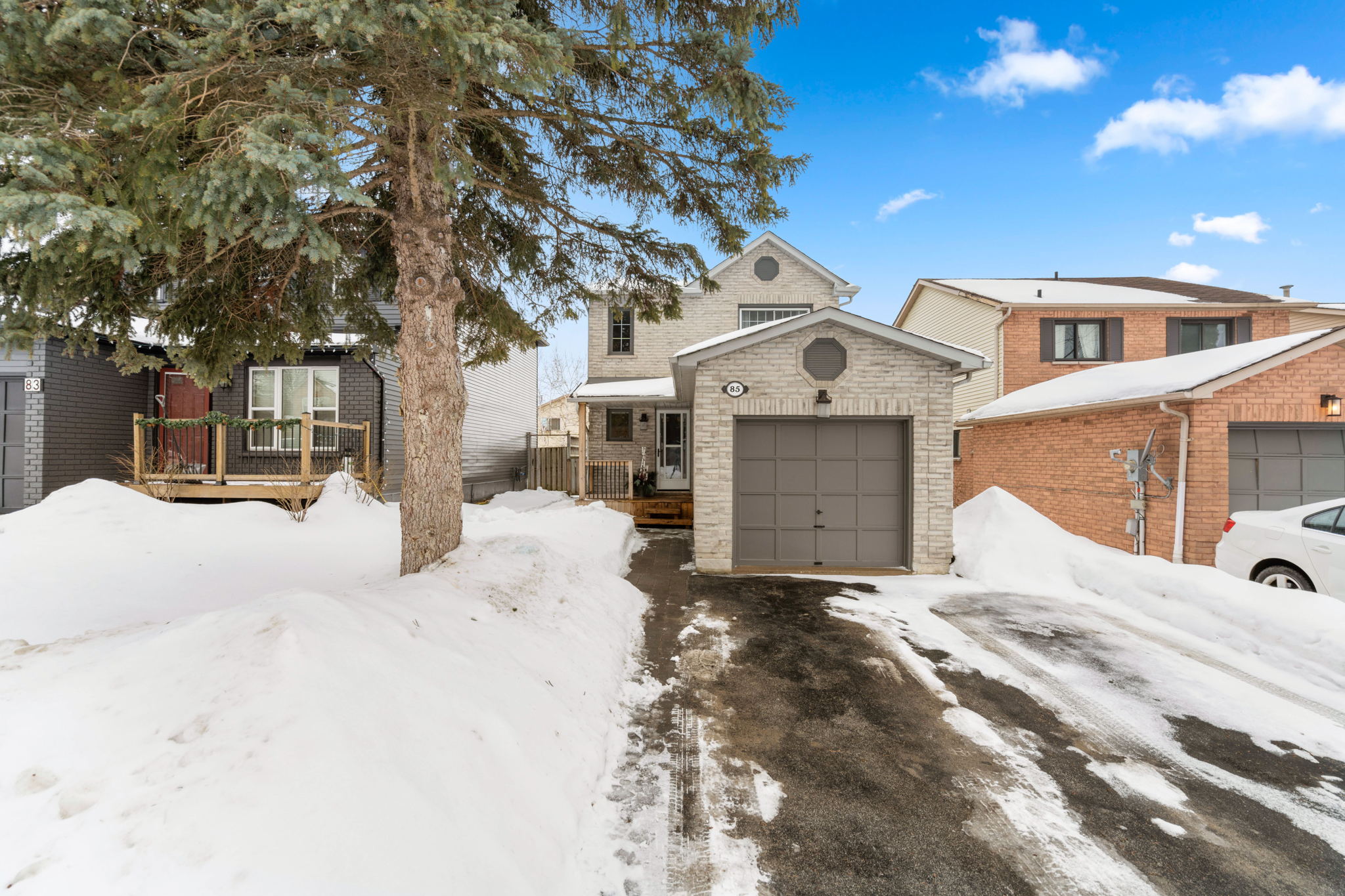 85 Hadden Crescent, Barrie, ON L4M 6G7, Canada Photo 3