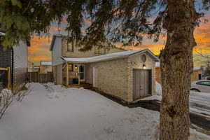 85 Hadden Crescent, Barrie, ON L4M 6G7, Canada Photo 0