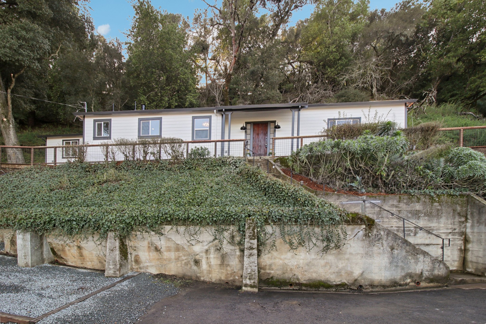 La Encinal-L2901-002.jpg