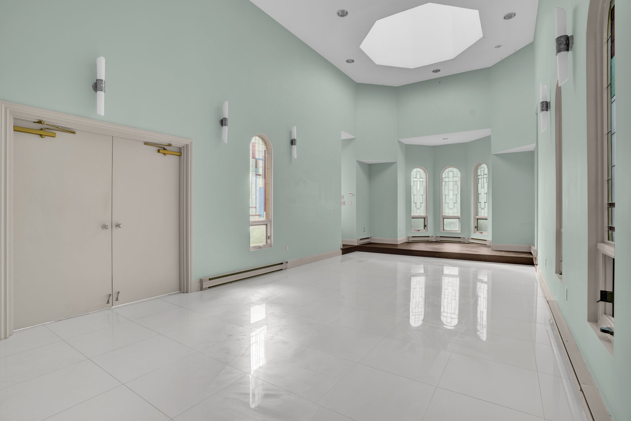  Photo 32
