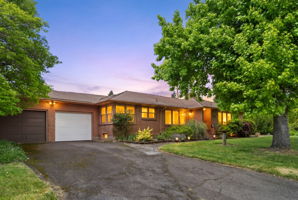  Photo 0