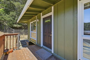 007_F8_85 Park Cir