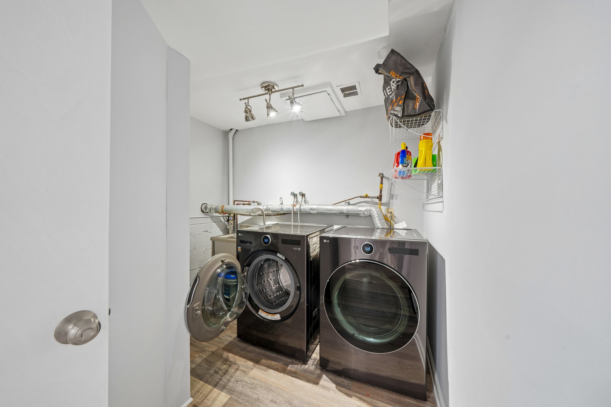 HHM08084.jpg