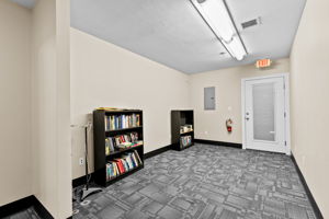  Photo 44