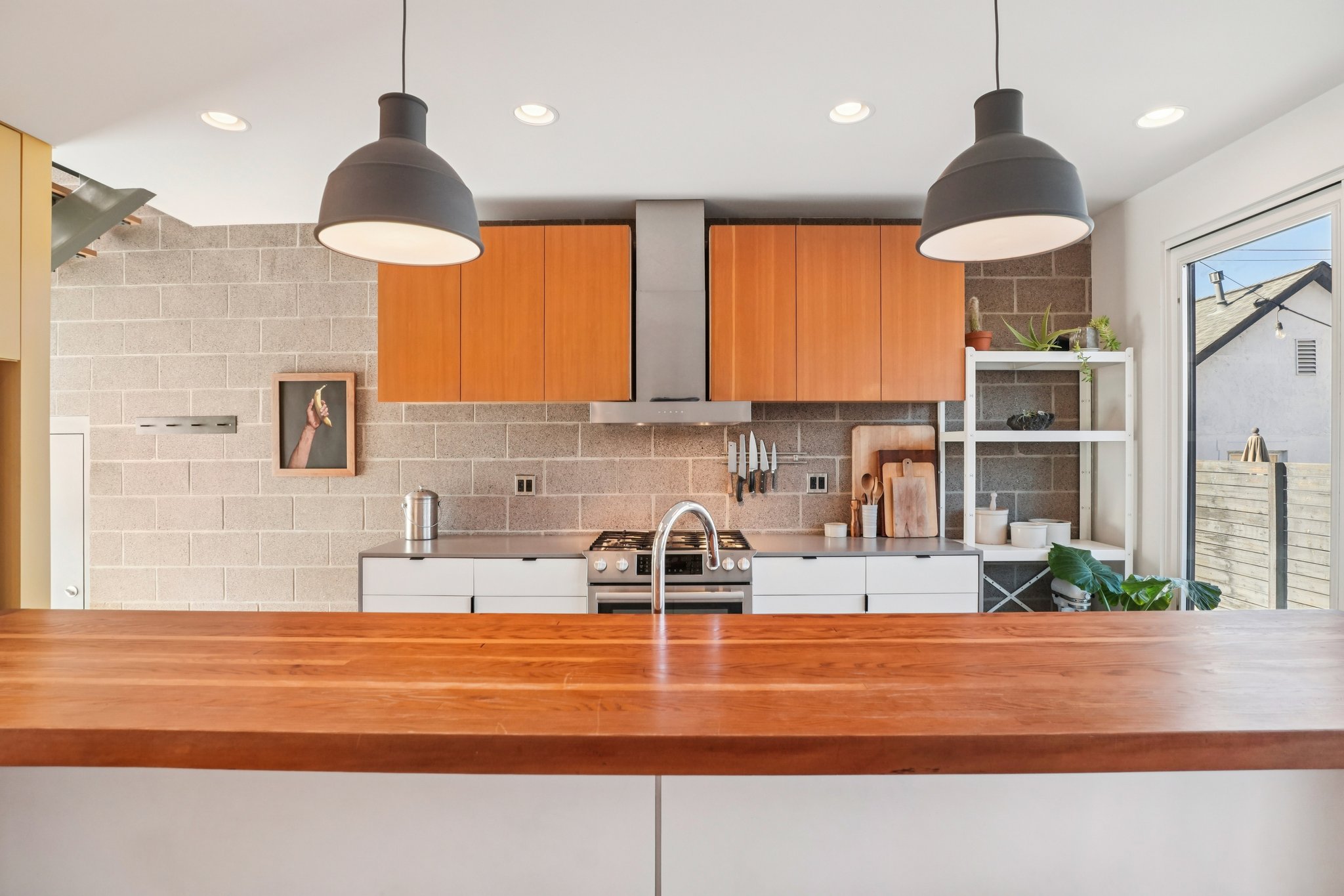 S Elati St-S2001-018.jpg