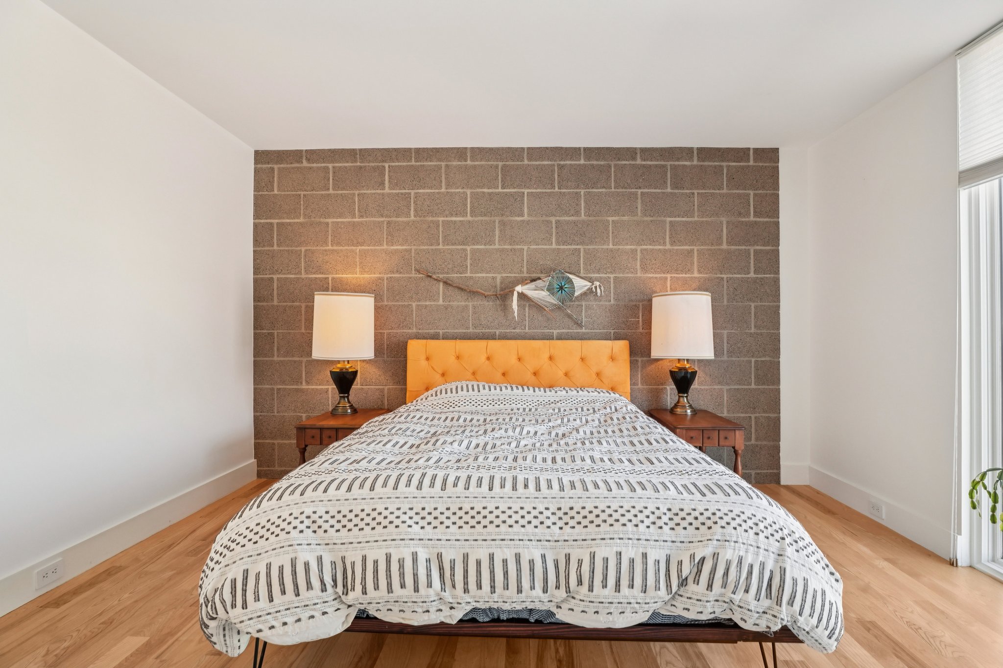 S Elati St-S2001-035.jpg