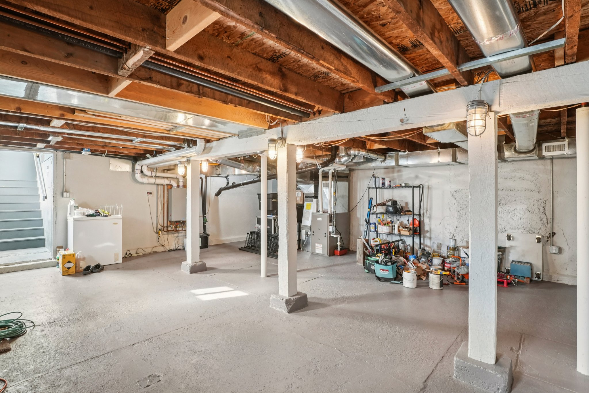 S Elati St-S2001-054.jpg