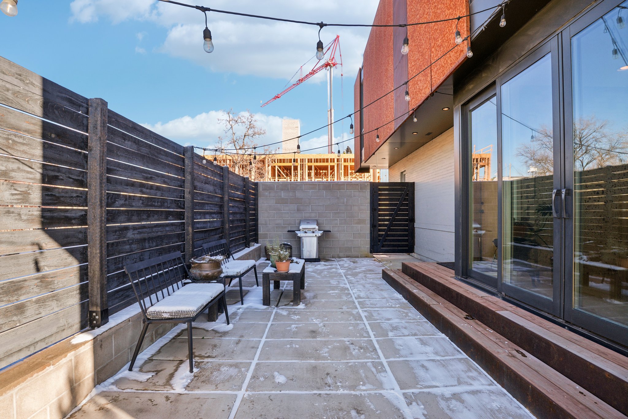 S Elati St-S2001-058.jpg