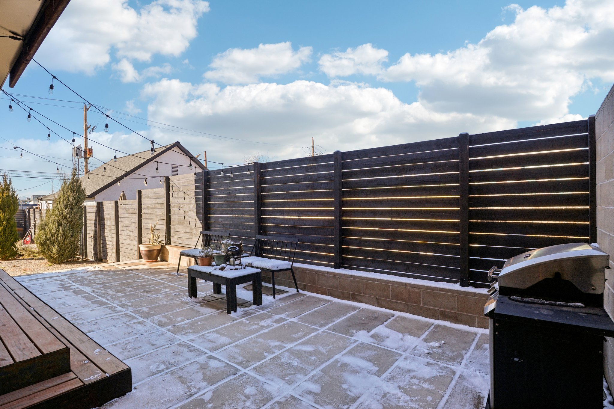 S Elati St-S2001-059.jpg