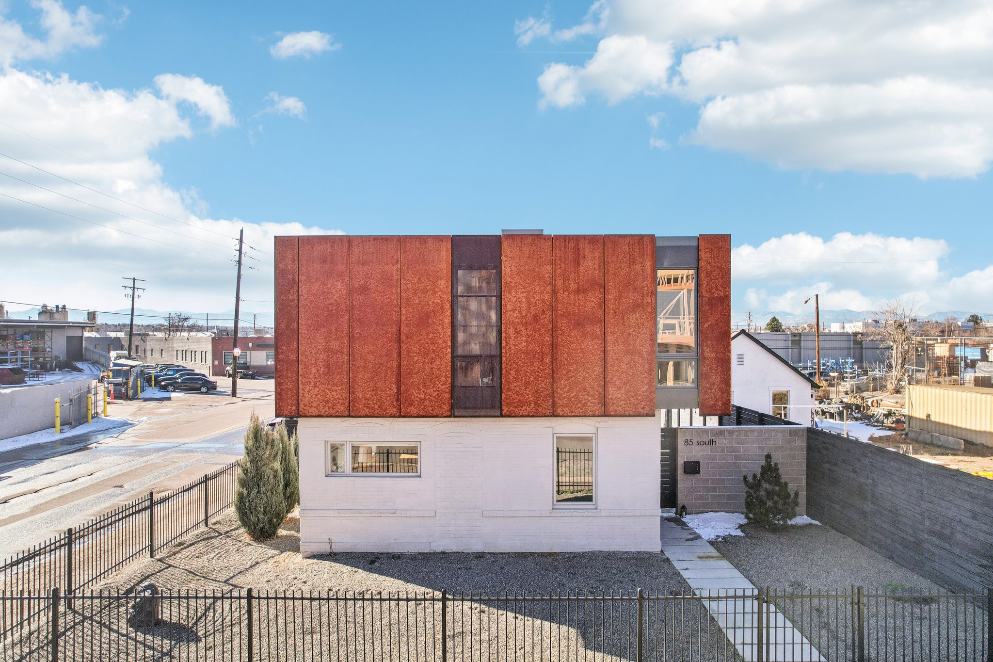 S Elati St-S2001-062.jpg