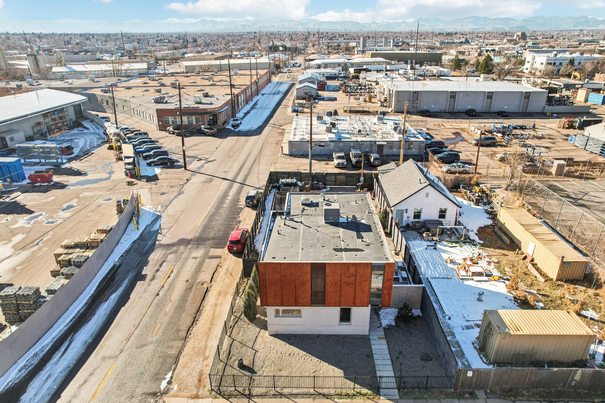 S Elati St-S2001-063.jpg