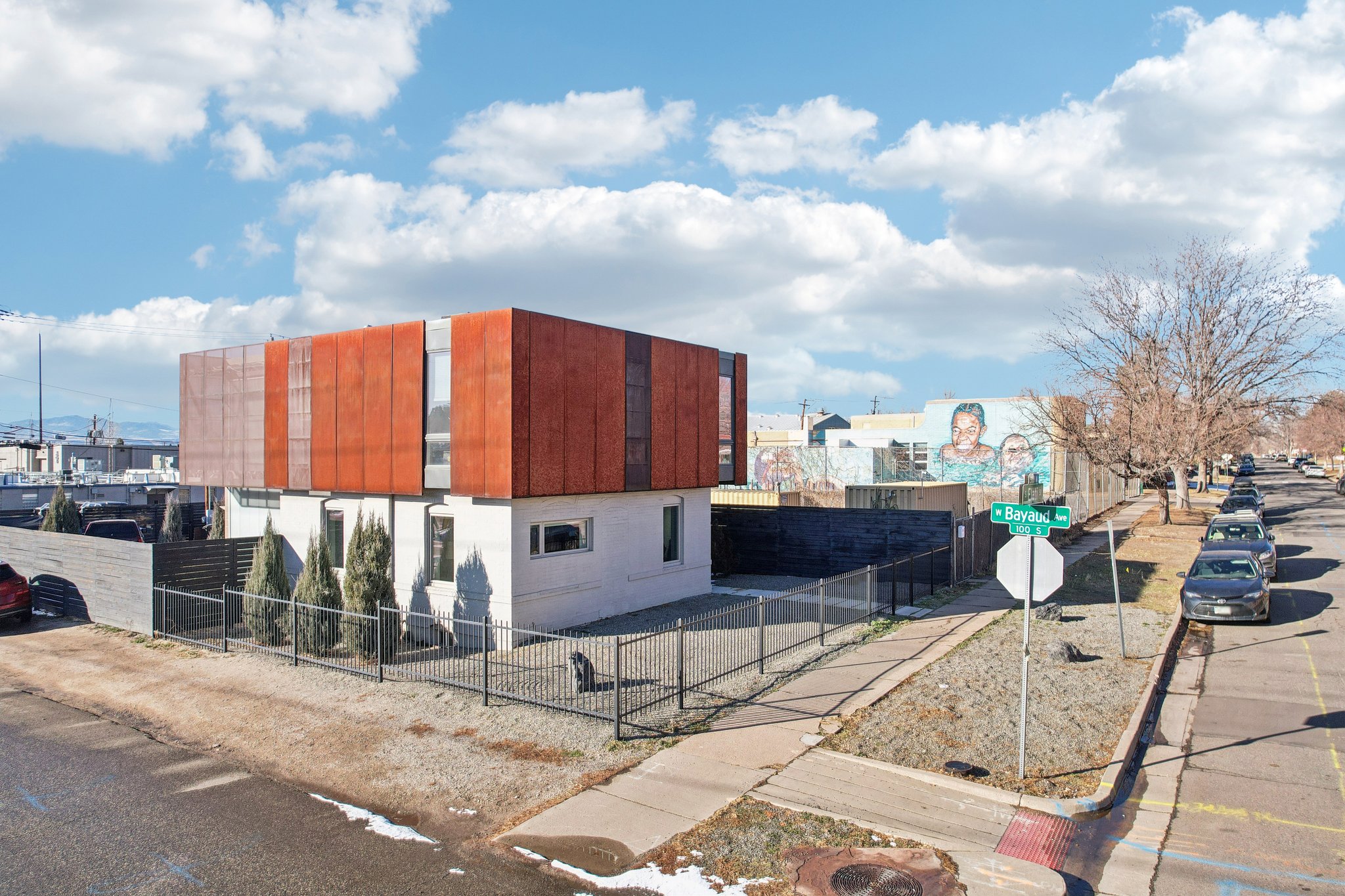 S Elati St-S2001-064.jpg