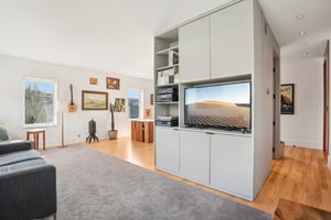 S Elati St-S2001-010.jpg