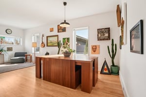 S Elati St-S2001-011.jpg