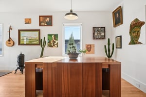 S Elati St-S2001-012.jpg