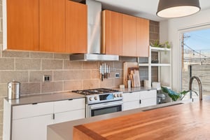 S Elati St-S2001-017.jpg